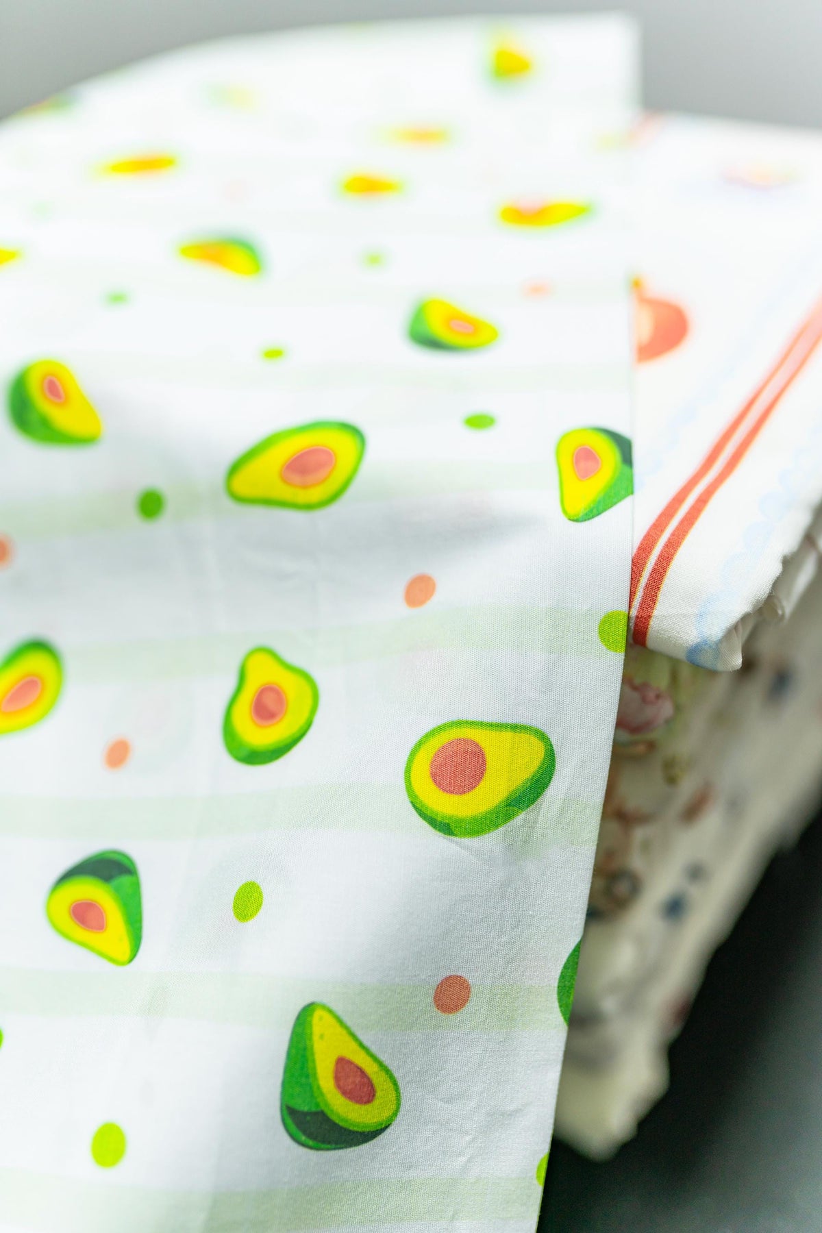 Avokado Desenli Kumaş