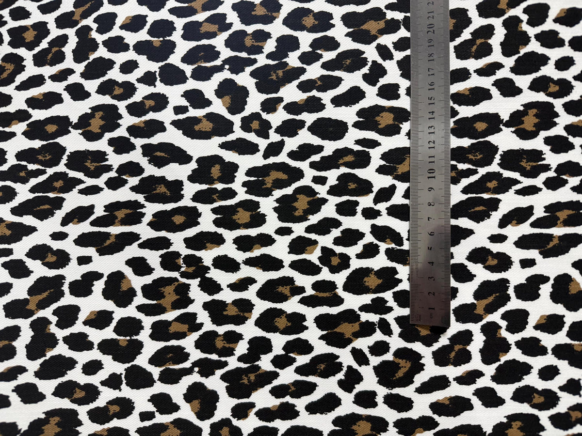 Leopar Desenli Pamuklu Kumaş