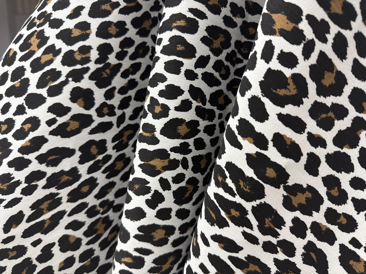 Leopar Desenli Pamuklu Kumaş